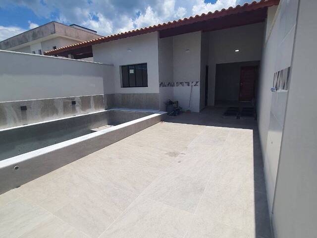 #182 - Casa para Venda em Itanhaém - SP
